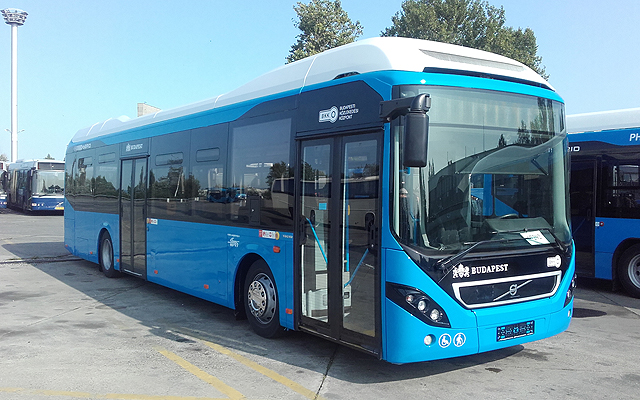 Egy Volvo 7905H típusú busz abból a negyven hibrid üzemű járműből, amelyet február közepén állított forgalomba a BKV