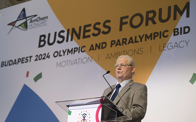 Tarlós István főpolgármester az Amerikai Kereskedelmi Kamara (AmCham) által rendezett, az olimpia gazdasági hatásairól szóló konferencián