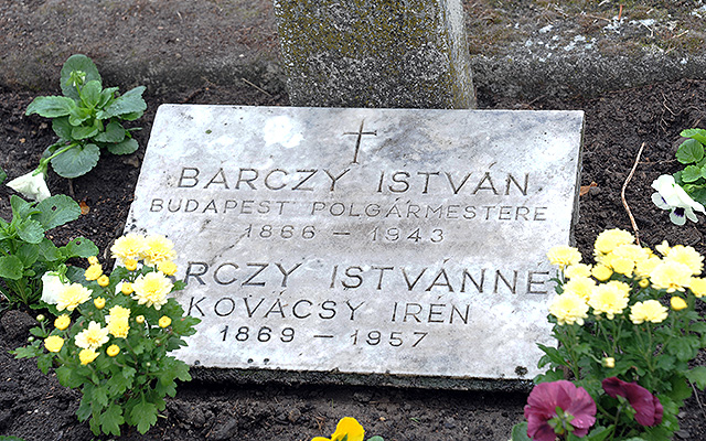 Bárczy István sírja a Fiumei úti Nemzeti Sírkertben