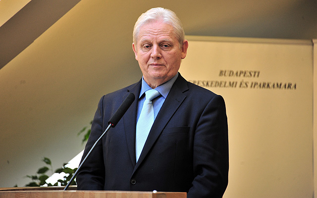 Tarlós István, Budapest főpolgármestere előadást tart a Budapesti Kereskedelmi és Iparkamara Küldöttgyűlésén                                     