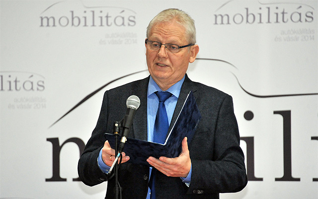 Tarlós István főpolgármester beszédet mond a Mobilitás 2014 Autó-kiállítás és Vásár megnyitóján