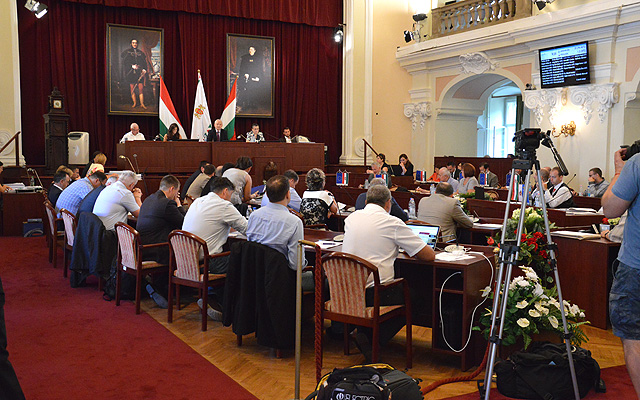 A Fővárosi Közgyűlés ülése 2015. szeptember 02-án a Városháza dísztermében